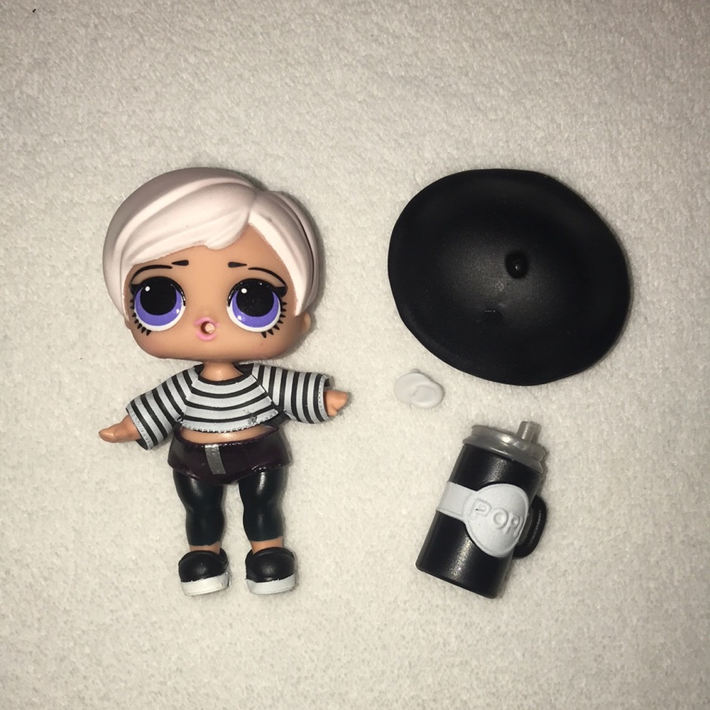 Beatnik Babe LOL Surprise Doll